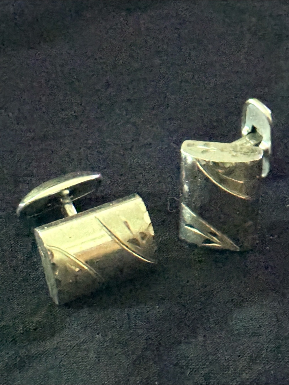 Vintage Silver-Tone Men's Cufflinks with Leaf Engrave